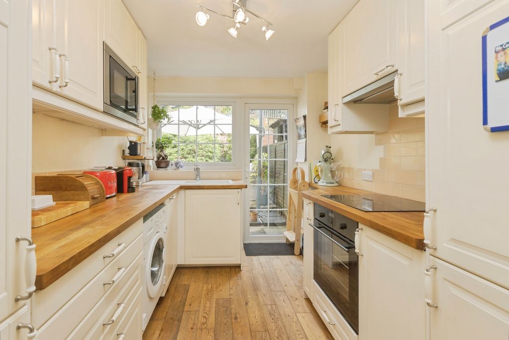 Property photo 2 of 18 Pbox-Img.Jpg