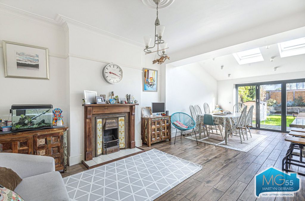 Property photo 3 of 10 Picture No. 04