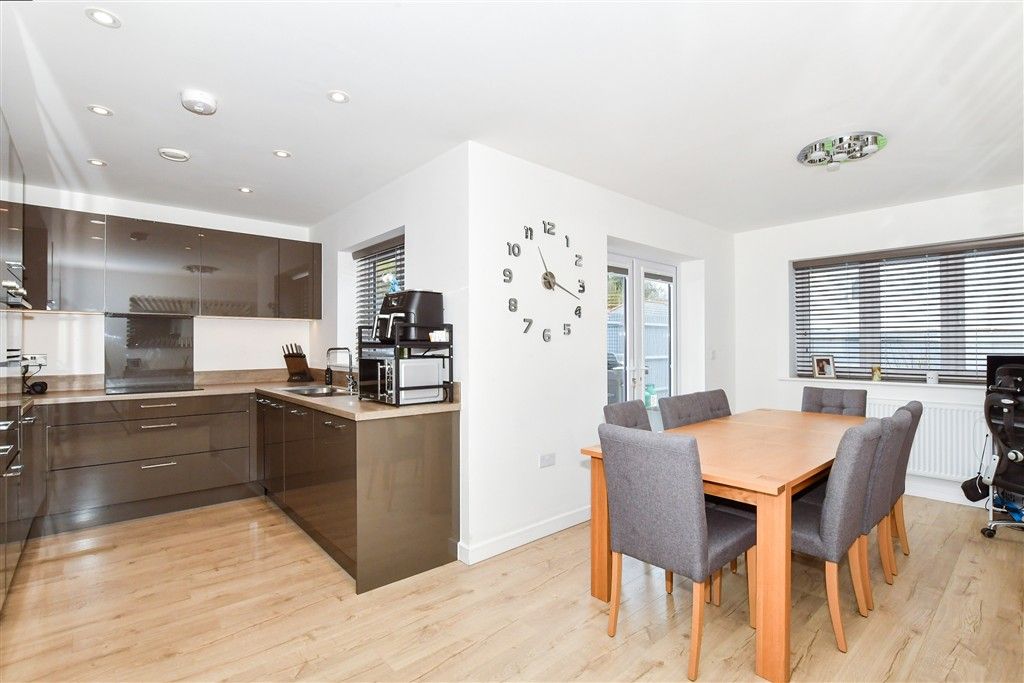 Property photo 3 of 11 Kitchen/Diner