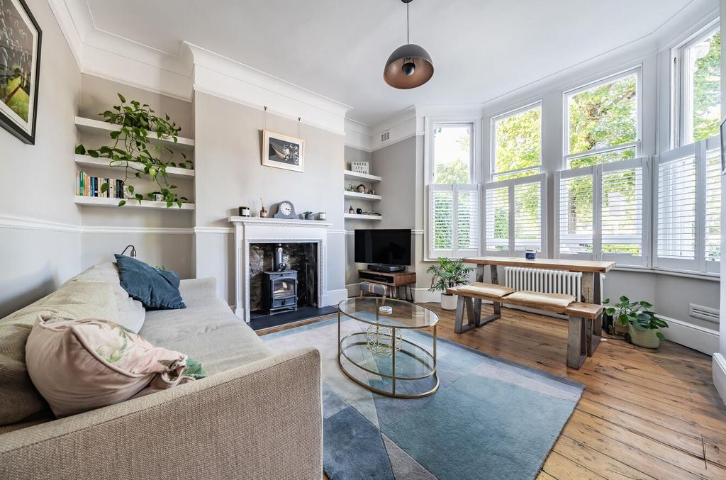 Property photo 1 of 12 1354366-19-68cd8052d5c95.Jpg