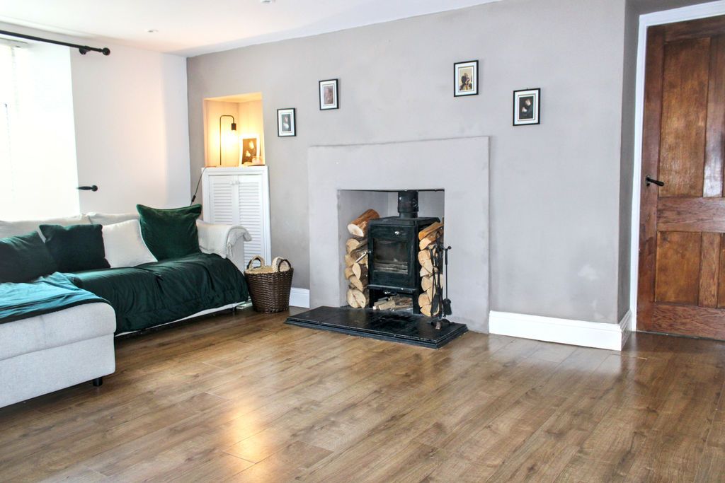 Property photo 3 of 14 Photo 13