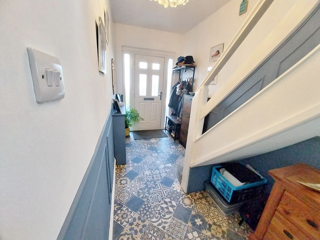 Property photo 2 of 24