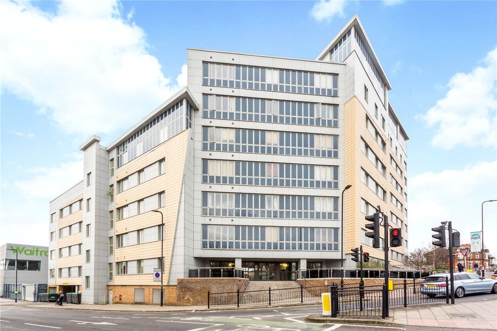 Property photo 1 of 1