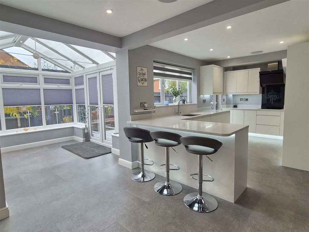 Property photo 2 of 26 Open Plan Kitchen/Diner