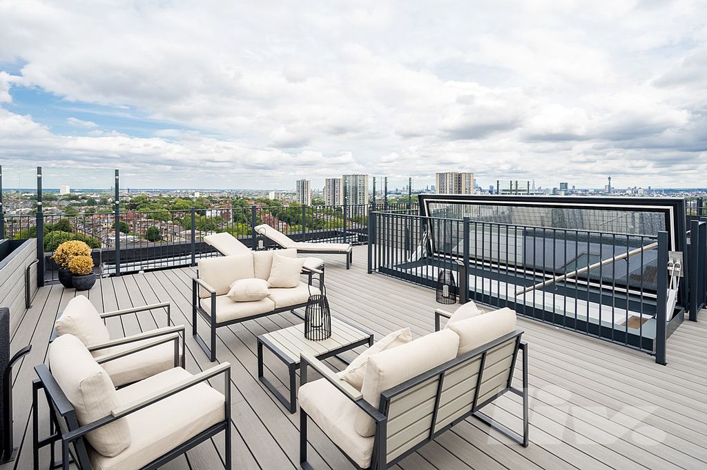 Property photo 3 of 33 Photo 24