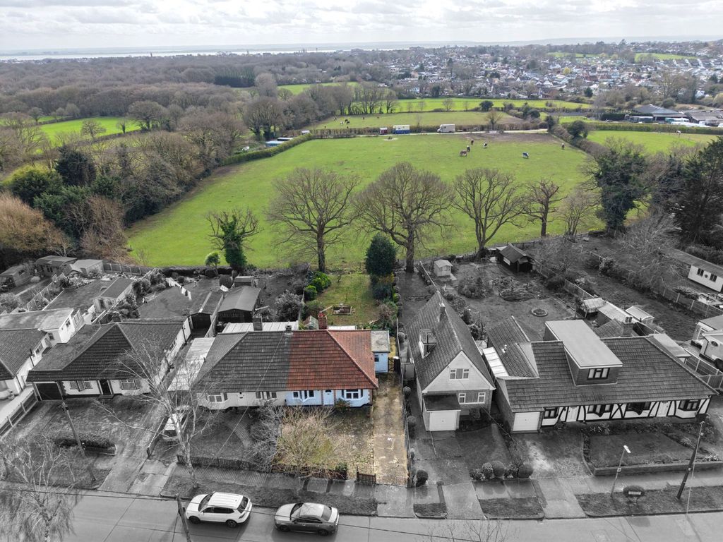 Property photo 2 of 16 4992336