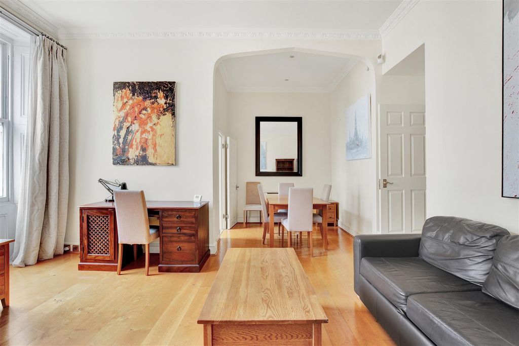Property photo 3 of 18 D38Uz_Rrdkovpz95Aqpaca.Jpg