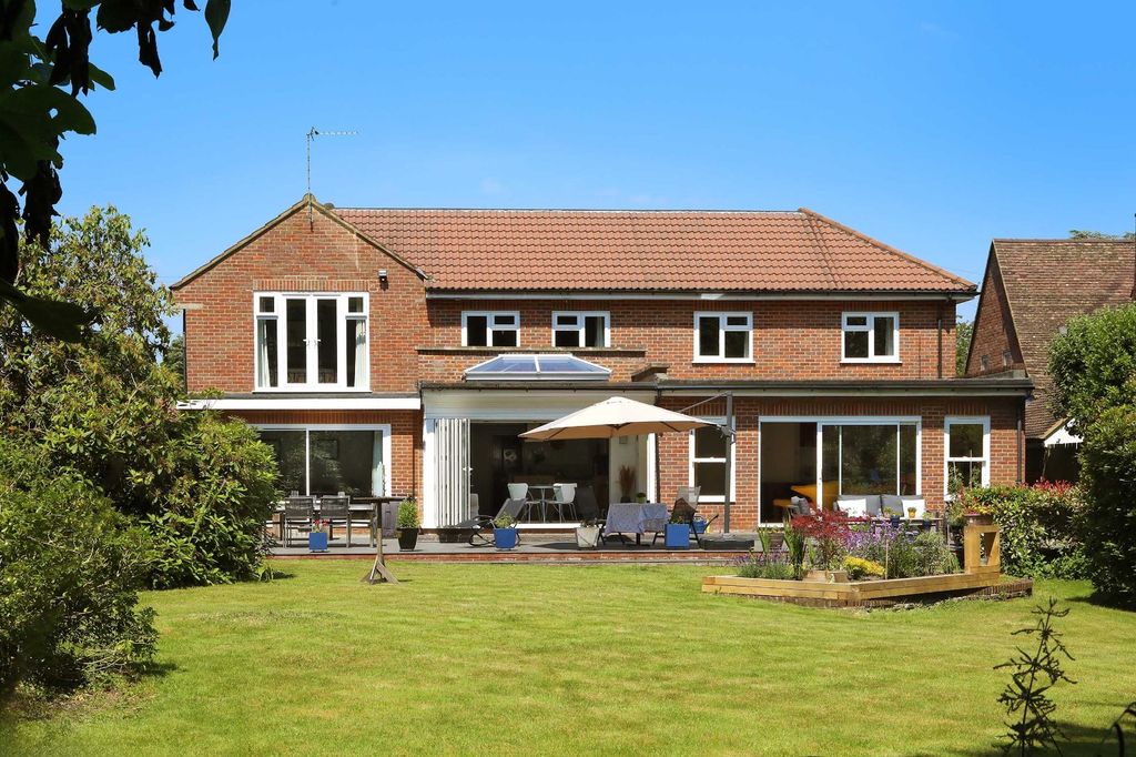 Property photo 3 of 19 Rear