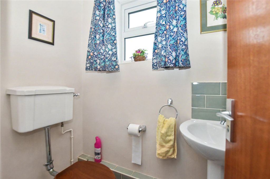 Property photo 3 of 23 Picture No. 08