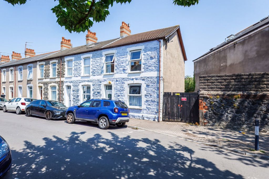 Property photo 1 of 25