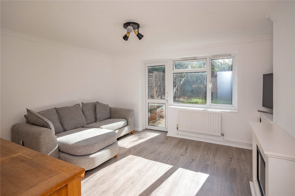 Property photo 3 of 11 Picture No. 05