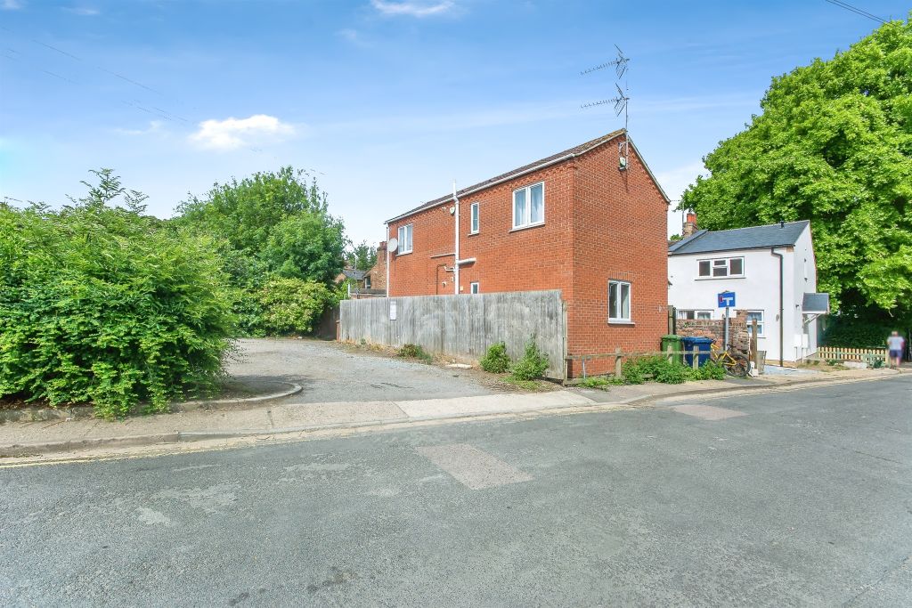Property photo 1 of 14