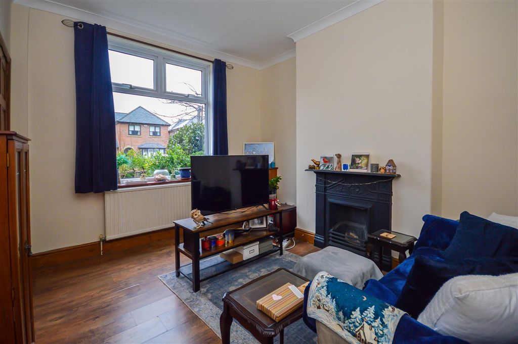 Property photo 3 of 10 Living Room