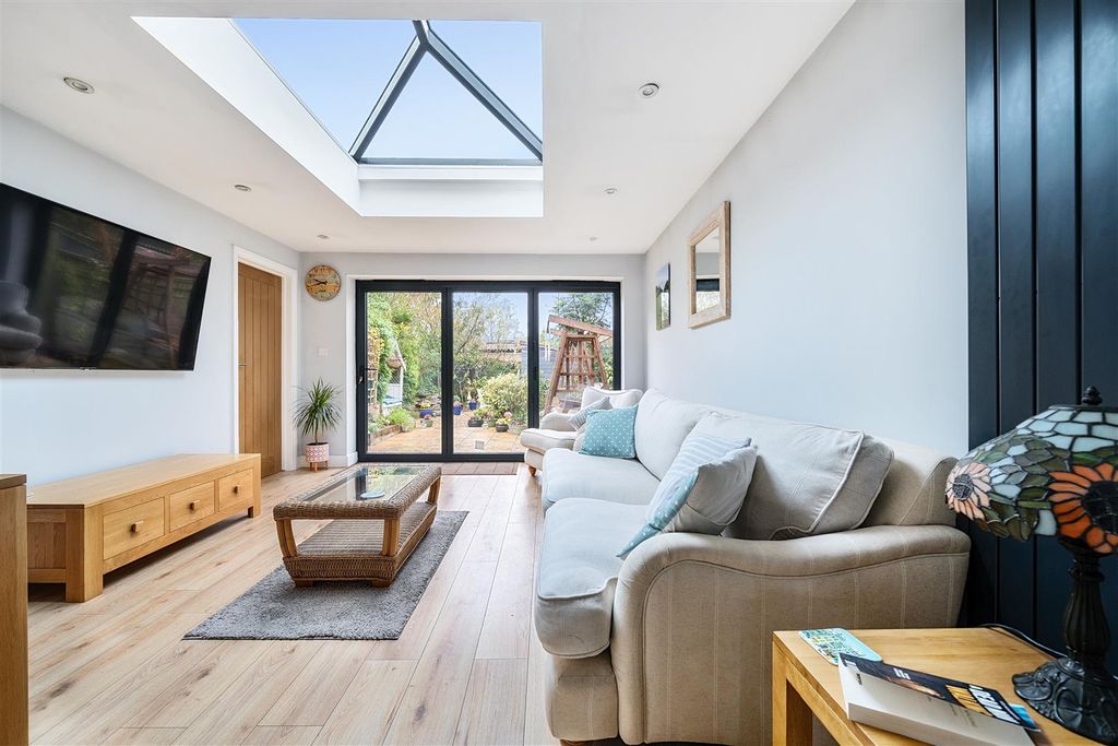 Property photo 2 of 31 1209817 (3).Jpg