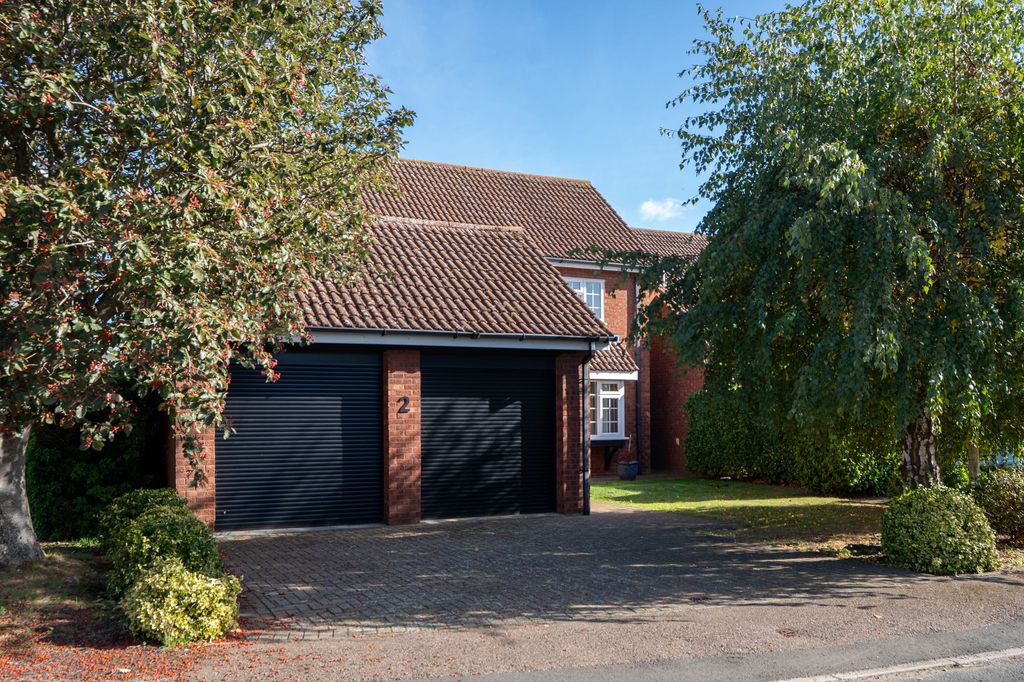 Property photo 1 of 15