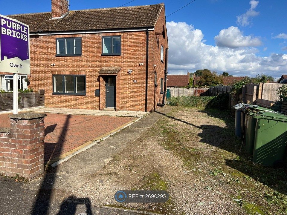 Property photo 2 of 14