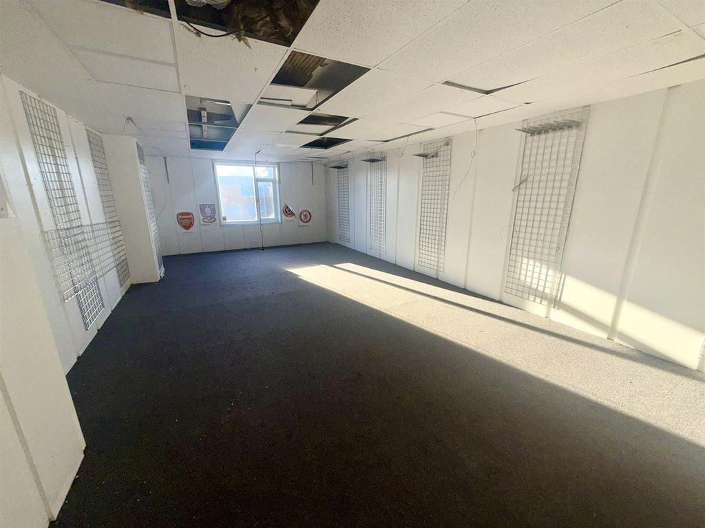 Property photo 3 of 10 Img_8433.Jpg