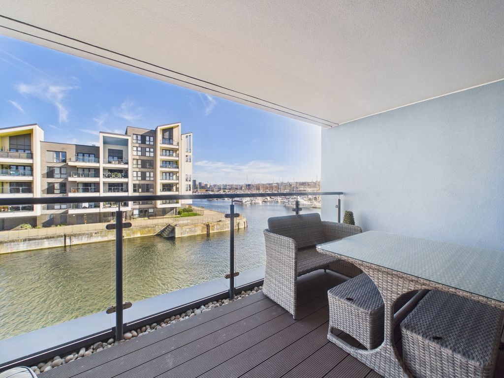 Property photo 3 of 12 Photo 4