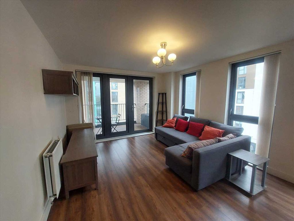 Property photo 3 of 7