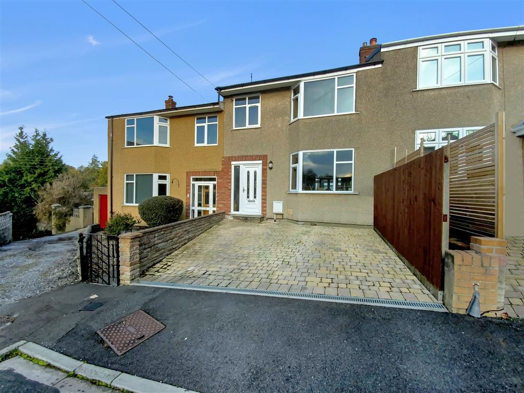 Property photo 1 of 18 Front