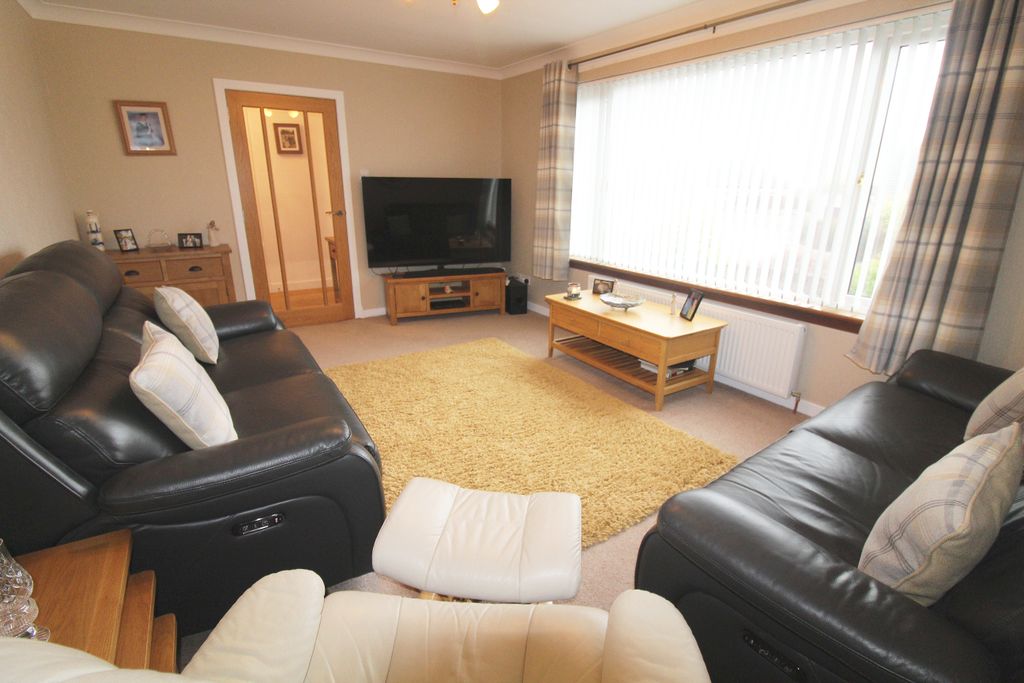 Property photo 3 of 23