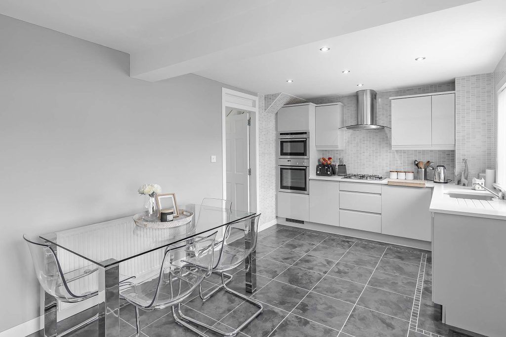 Property photo 3 of 26