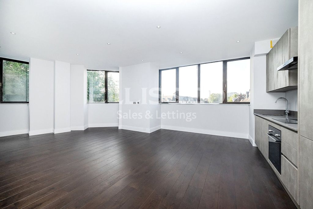 Property photo 1 of 13 Picture No. 05