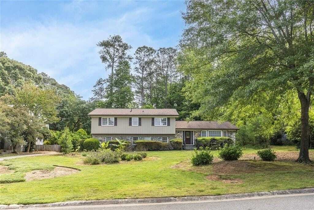 Property photo 1 of 30