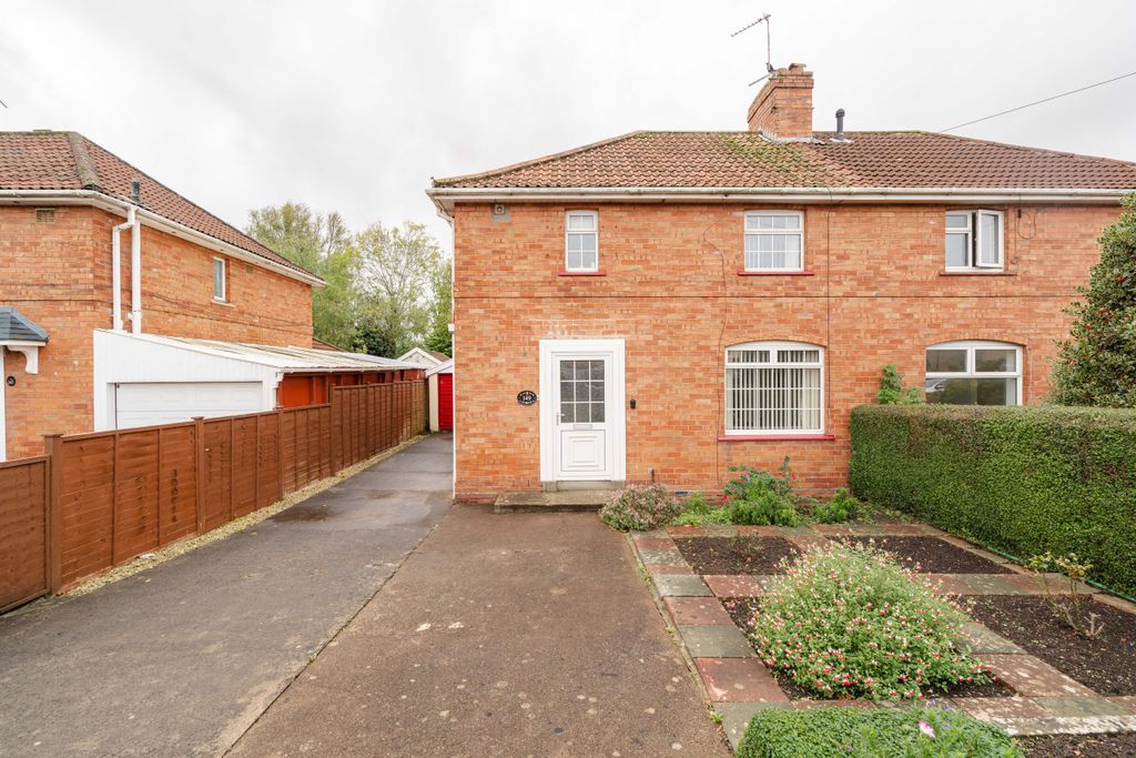 Property photo 2 of 24 26