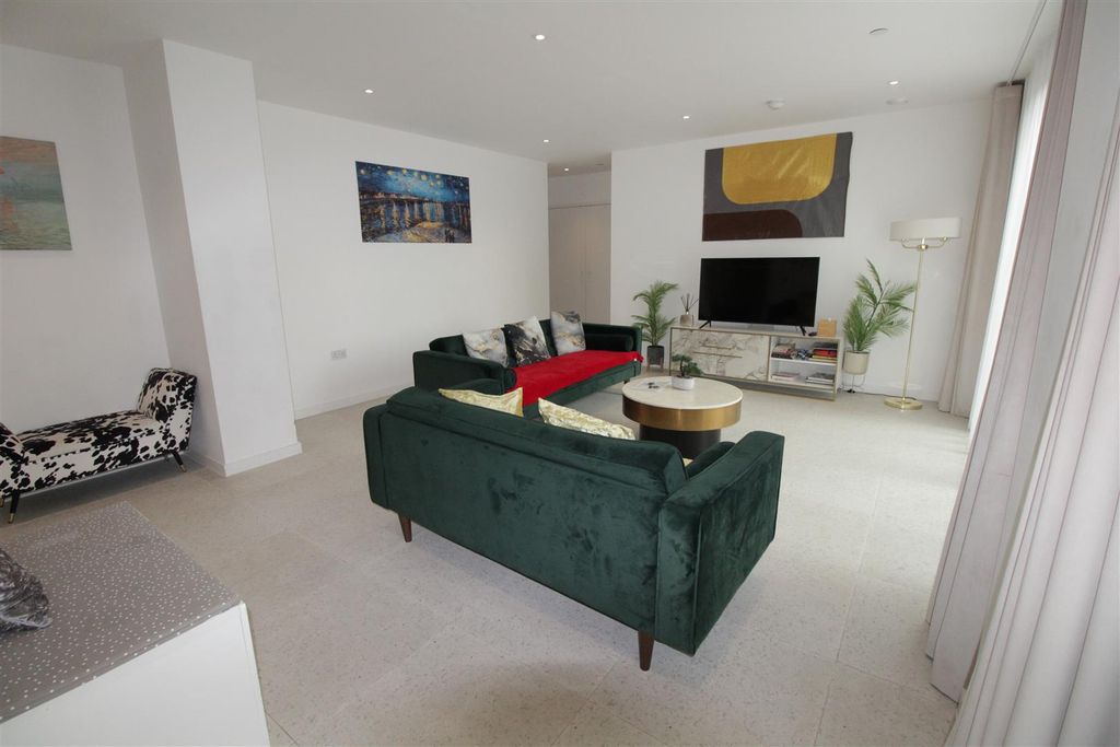 Property photo 3 of 23 Img_4641.Jpg