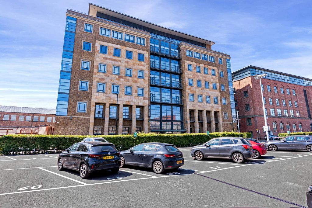 Property photo 1 of 34 Central Square South, Newcastle Compressed (1 Of 102).Jpg