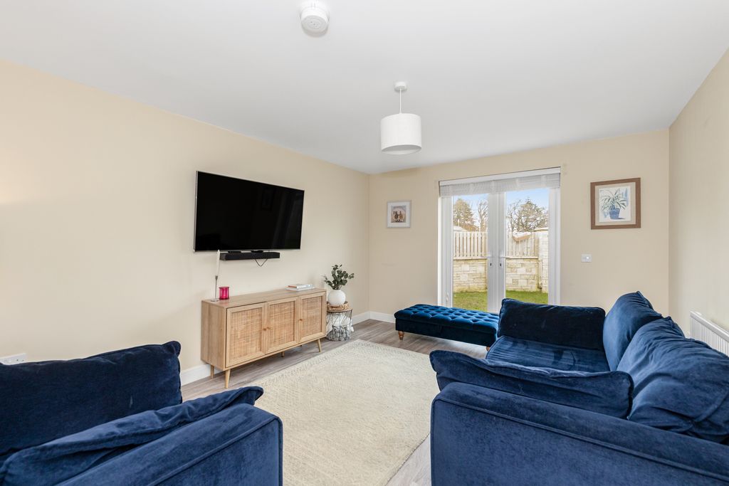 Property photo 2 of 25 Property Image 2