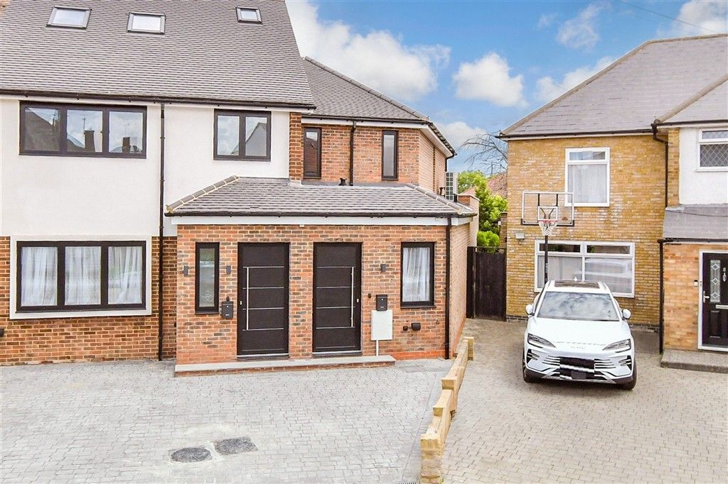 Property photo 1 of 15 External (Web) A