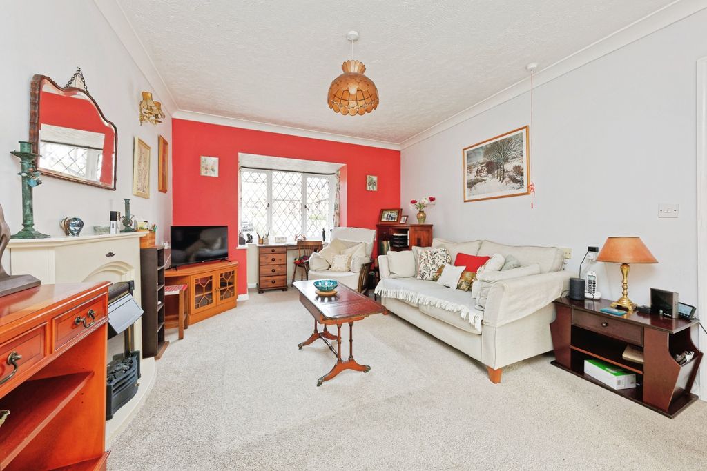 Property photo 3 of 20 Sitting Room