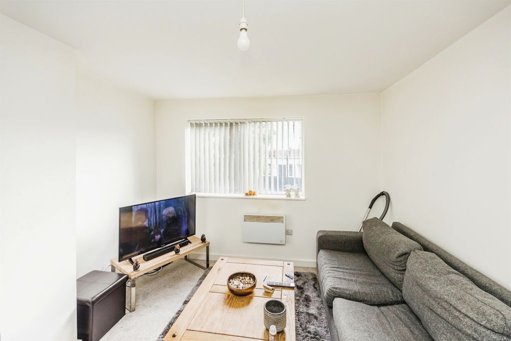 Property photo 2 of 12