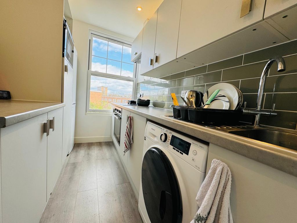 Property photo 2 of 4 Photo 5