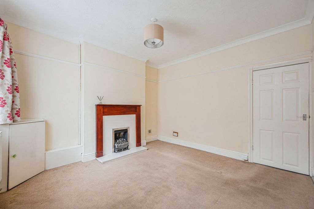 Property photo 2 of 15 Photo