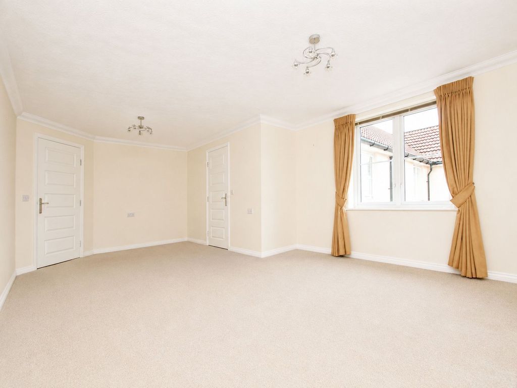 Property photo 3 of 11