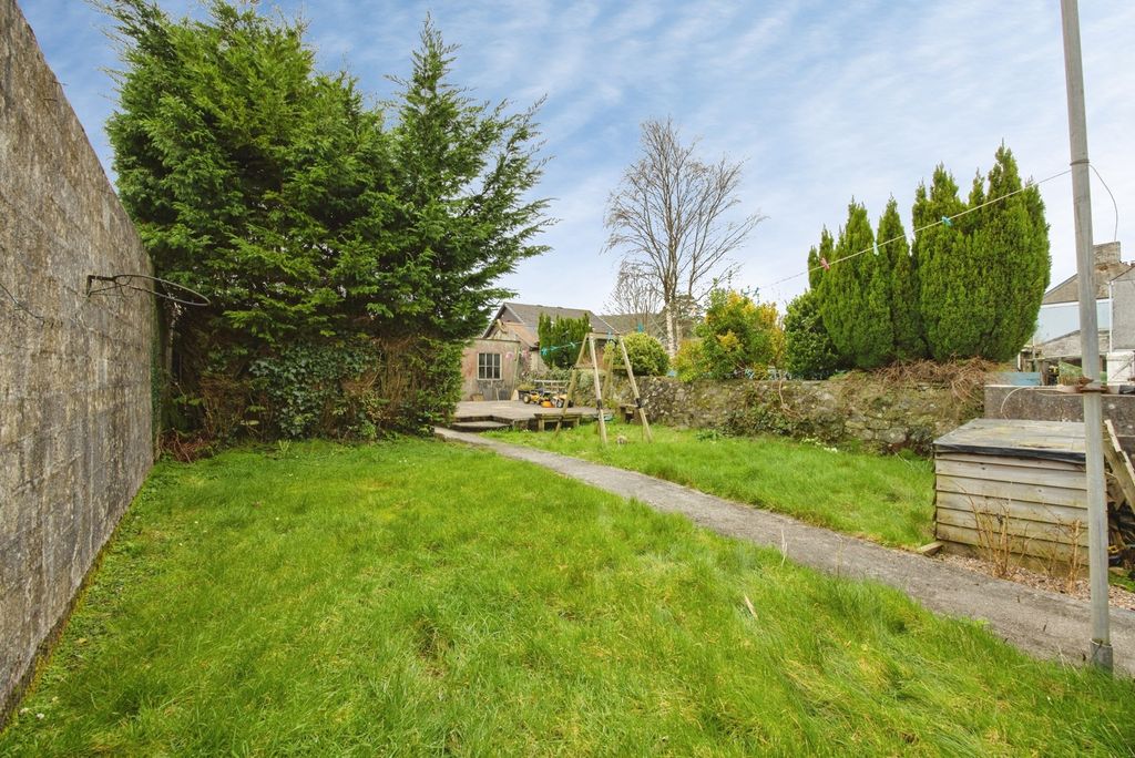 Property photo 2 of 20 Pbox-Img.Jpg