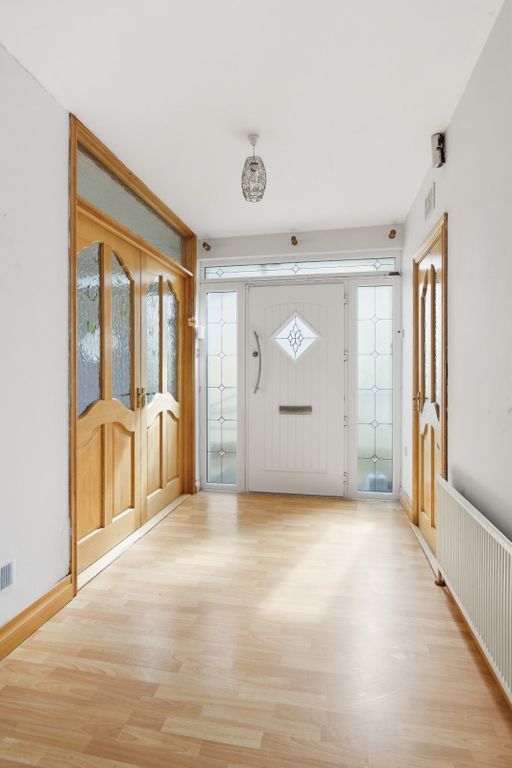 Property photo 2 of 33 Picture No. 05