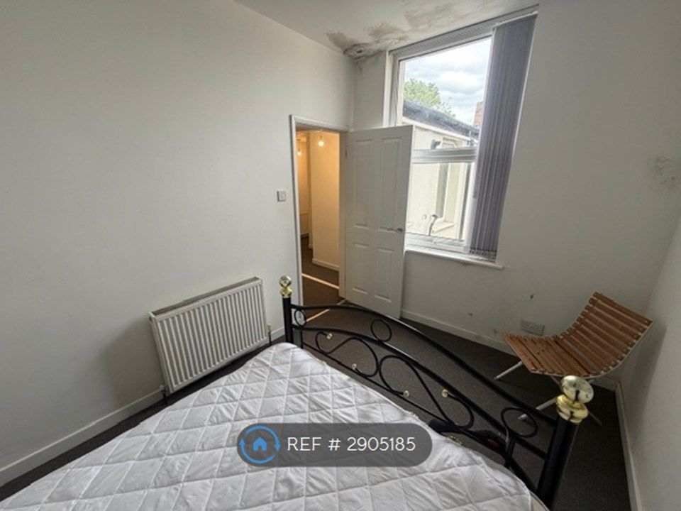 Property photo 3 of 11 Bedroom