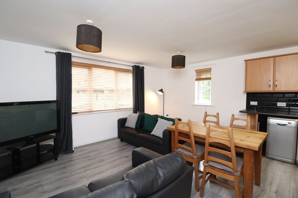 Property photo 3 of 11 Picture No. 47