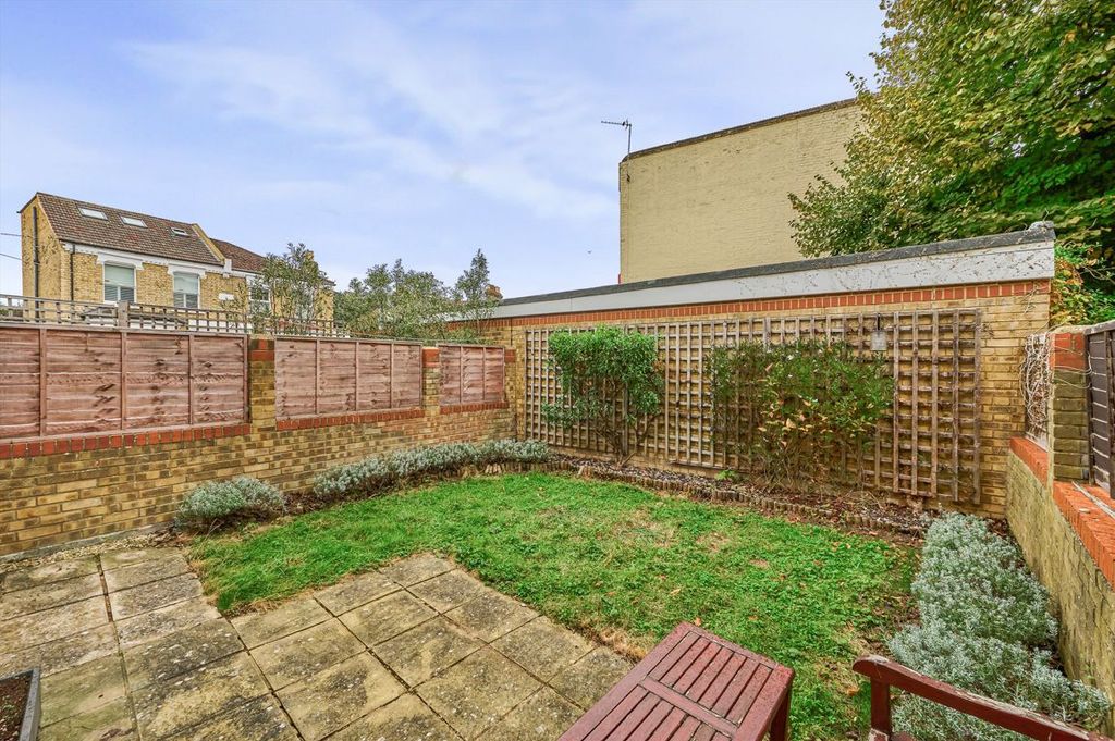 Property photo 2 of 7