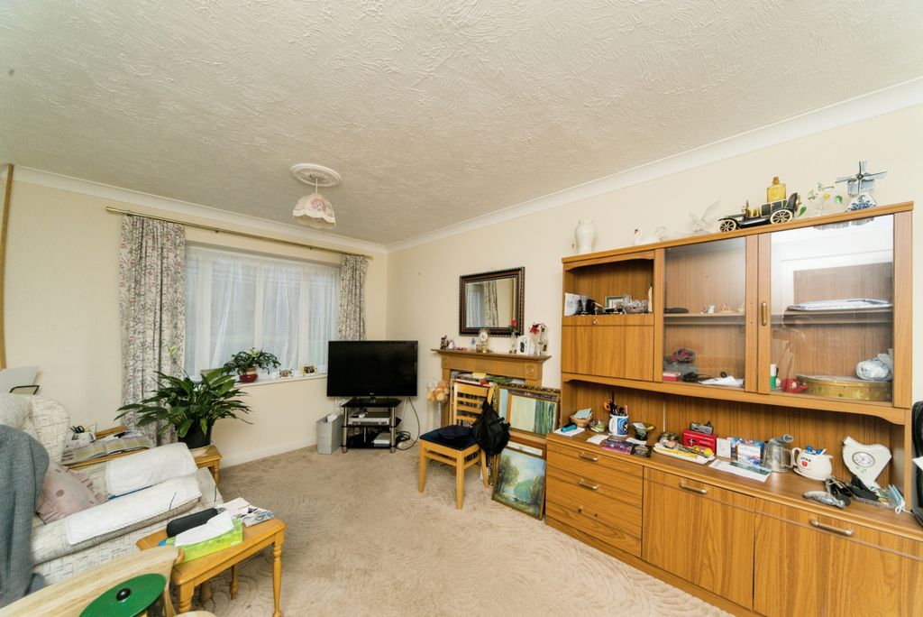 Additional image 4 of 2 bed flat for saleChurch Bailey, Pevensey, East Sussex BN24