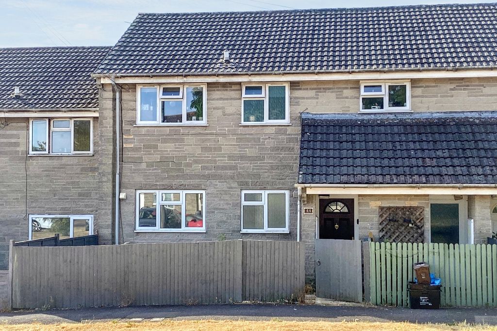 Property photo 1 of 15 44 Woodhayes, Henstridge, Templecombe, Somerset, BA8 0Ru
