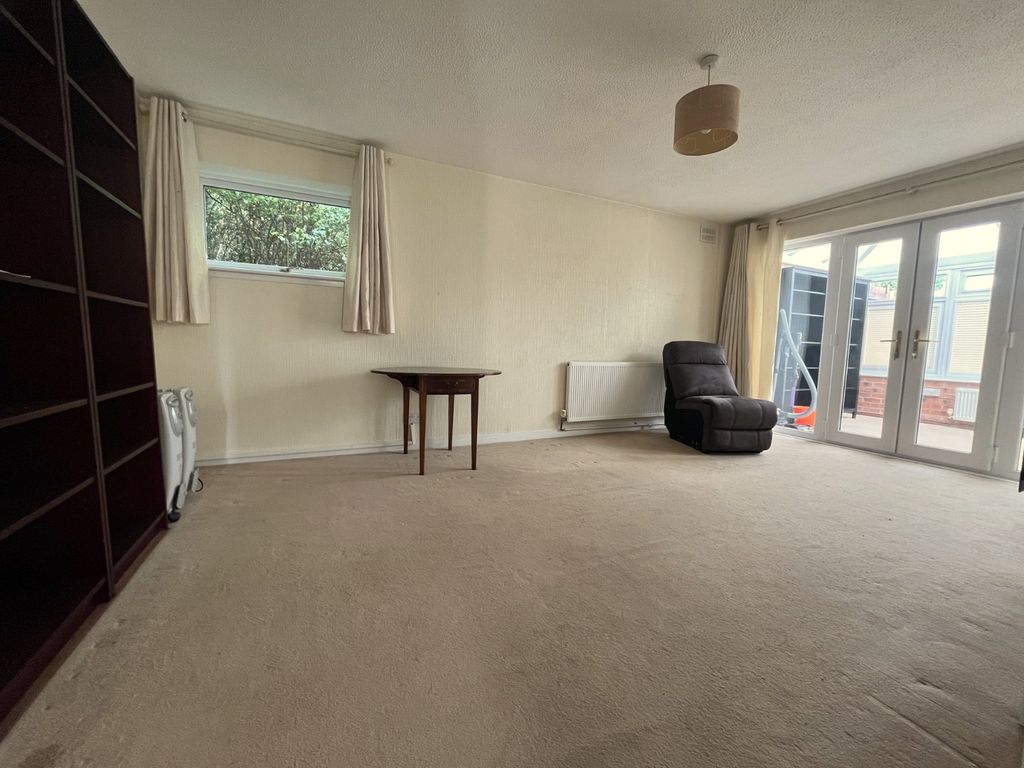 Property photo 3 of 14 Picture No. 05