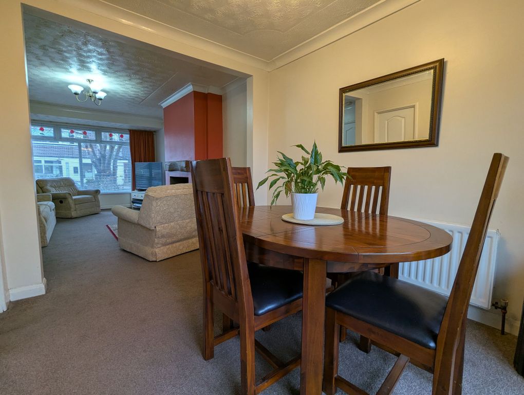 Property photo 3 of 19 Photograph 3