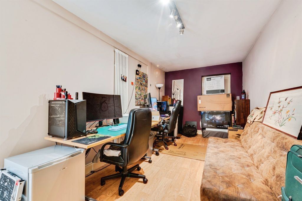 Property photo 3 of 18