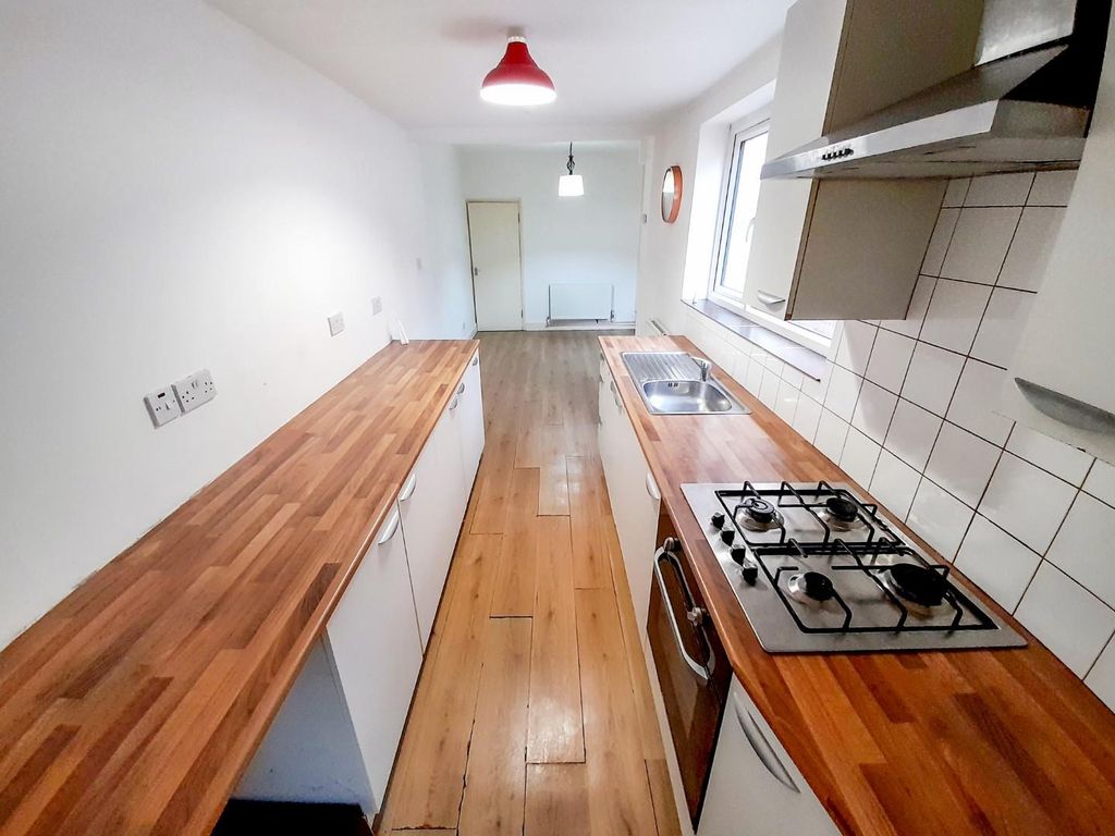 Property photo 2 of 8 20251017_112040.Jpg