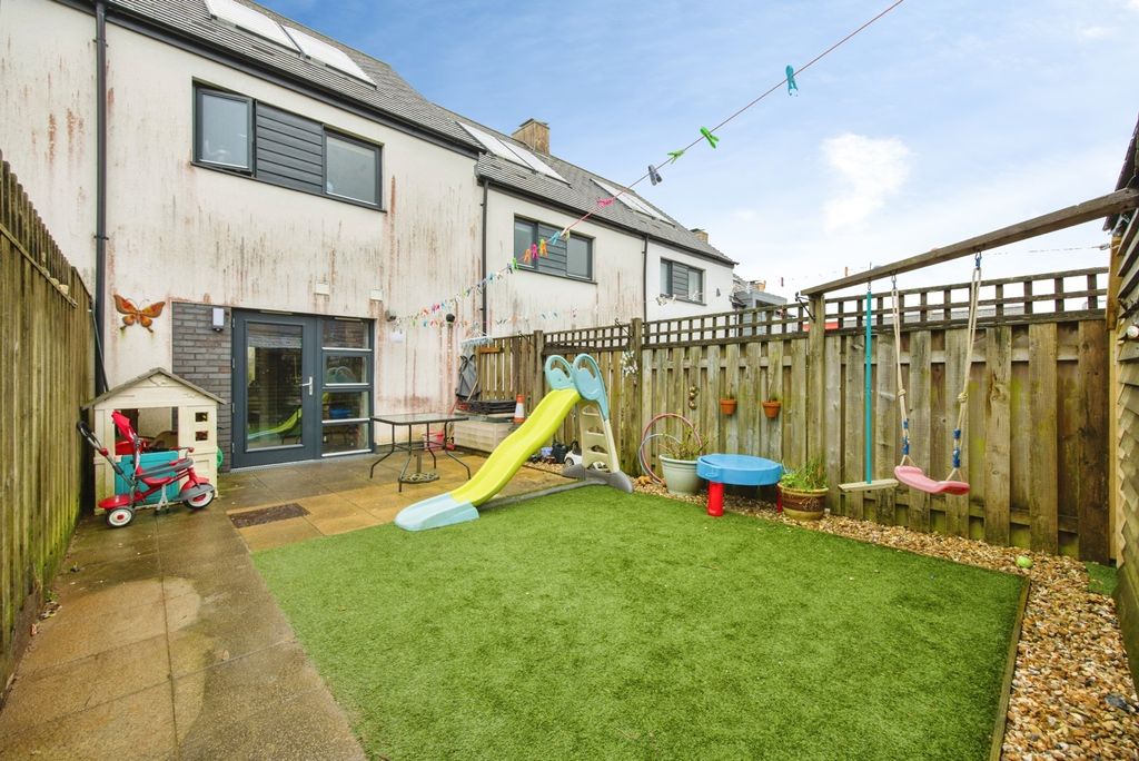 Property photo 2 of 21 Pbox-Img.Jpg